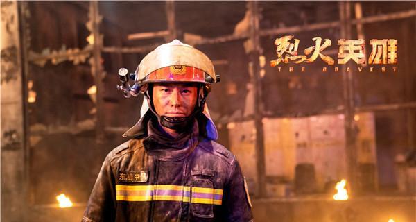 魂斗罗手游中哪些英雄表现最佳？如何选择最强英雄？